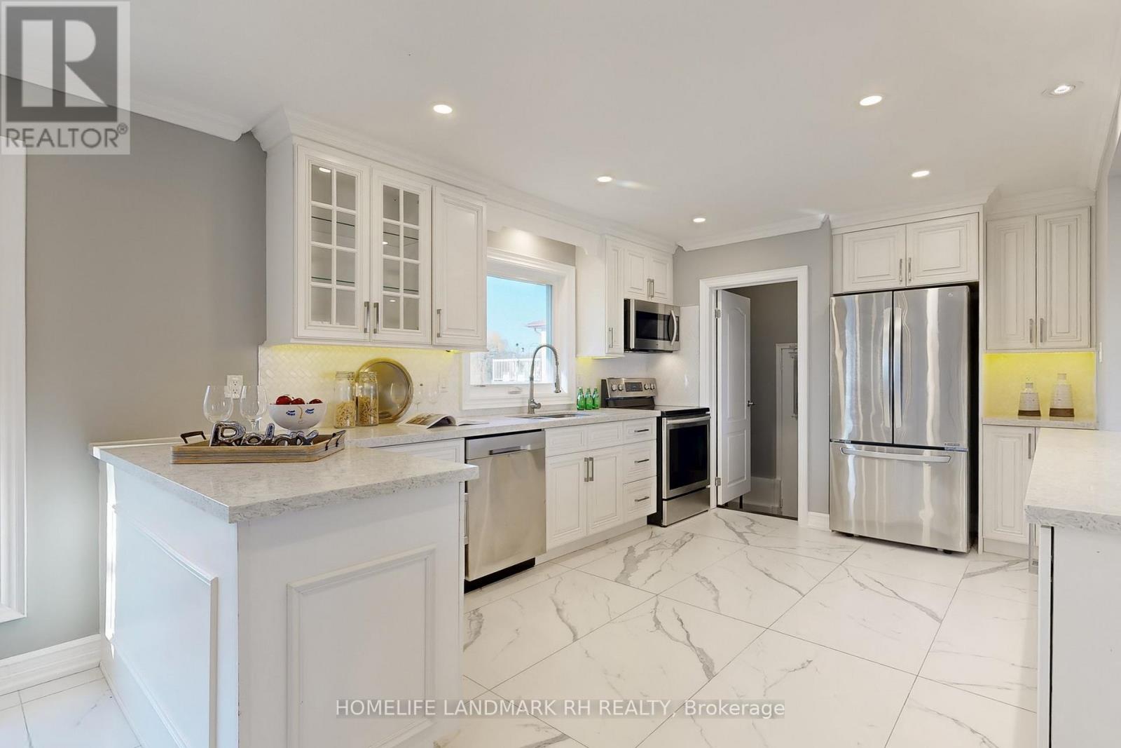 88 RIVERGLEN DRIVE - 6