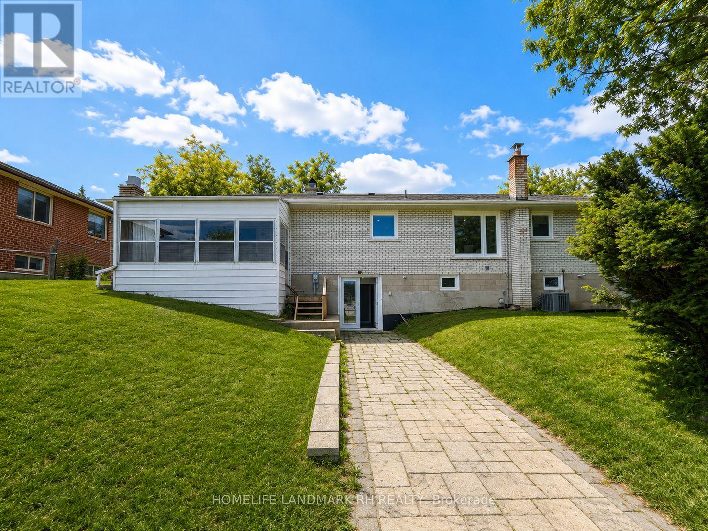 88 RIVERGLEN DRIVE - 27