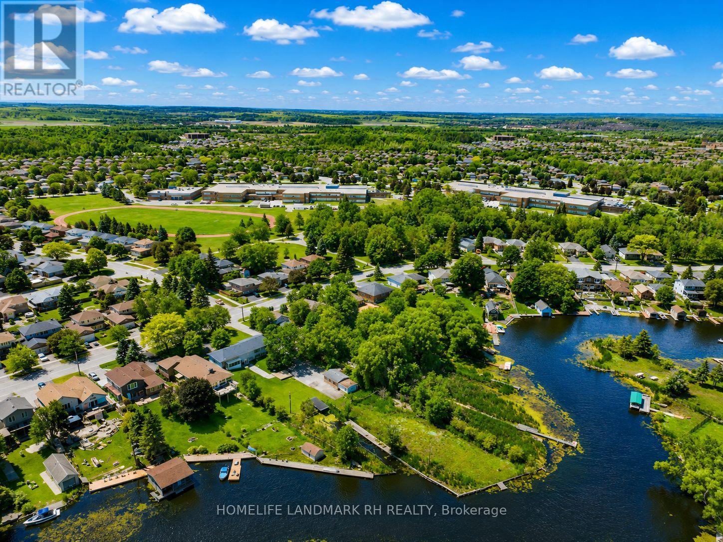 88 RIVERGLEN DRIVE - 36