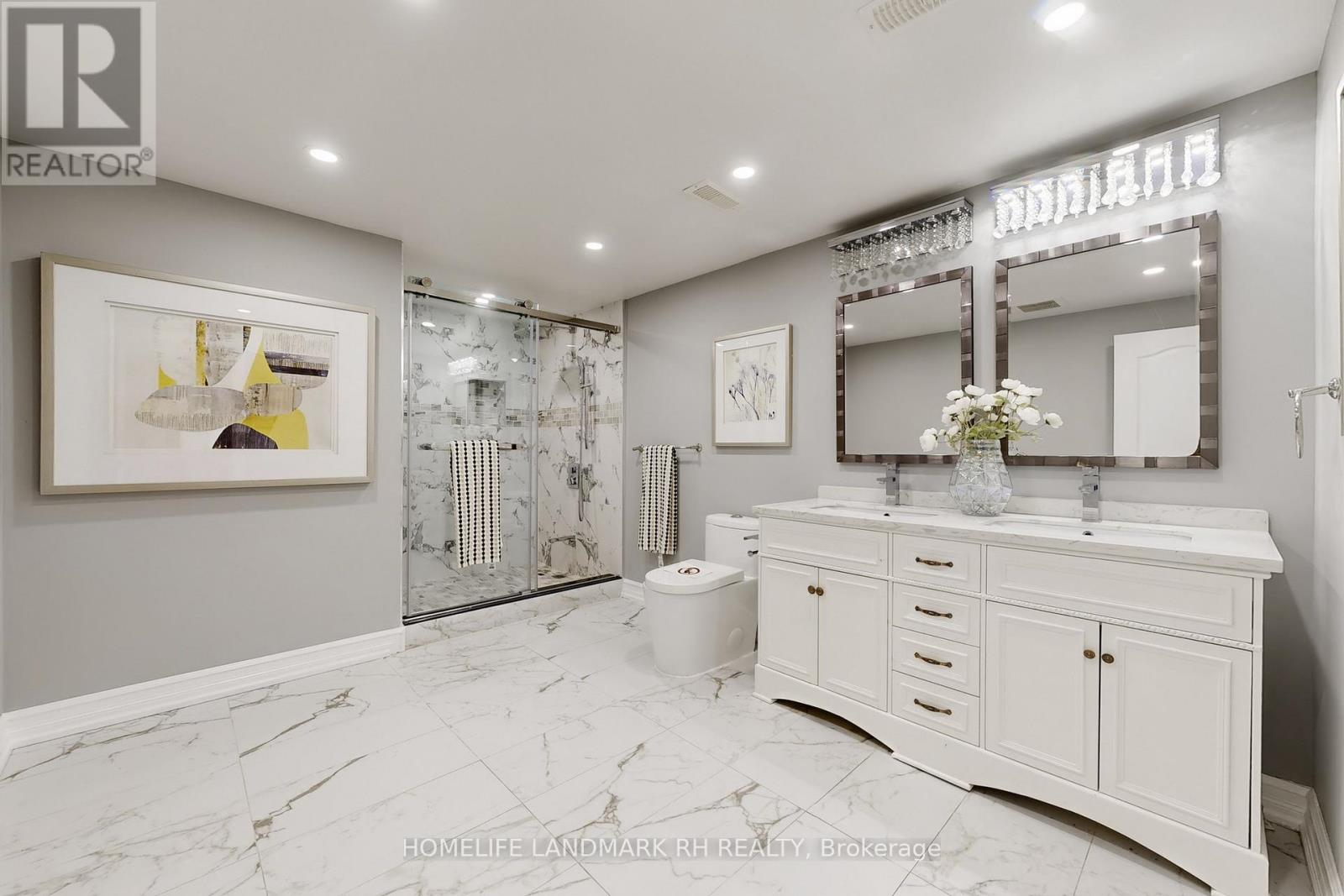 88 RIVERGLEN DRIVE - 34