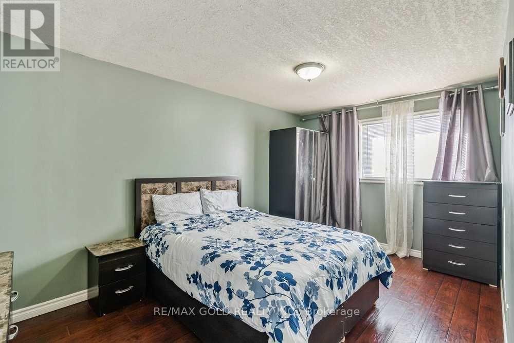 573 BURNETT AVENUE - 20