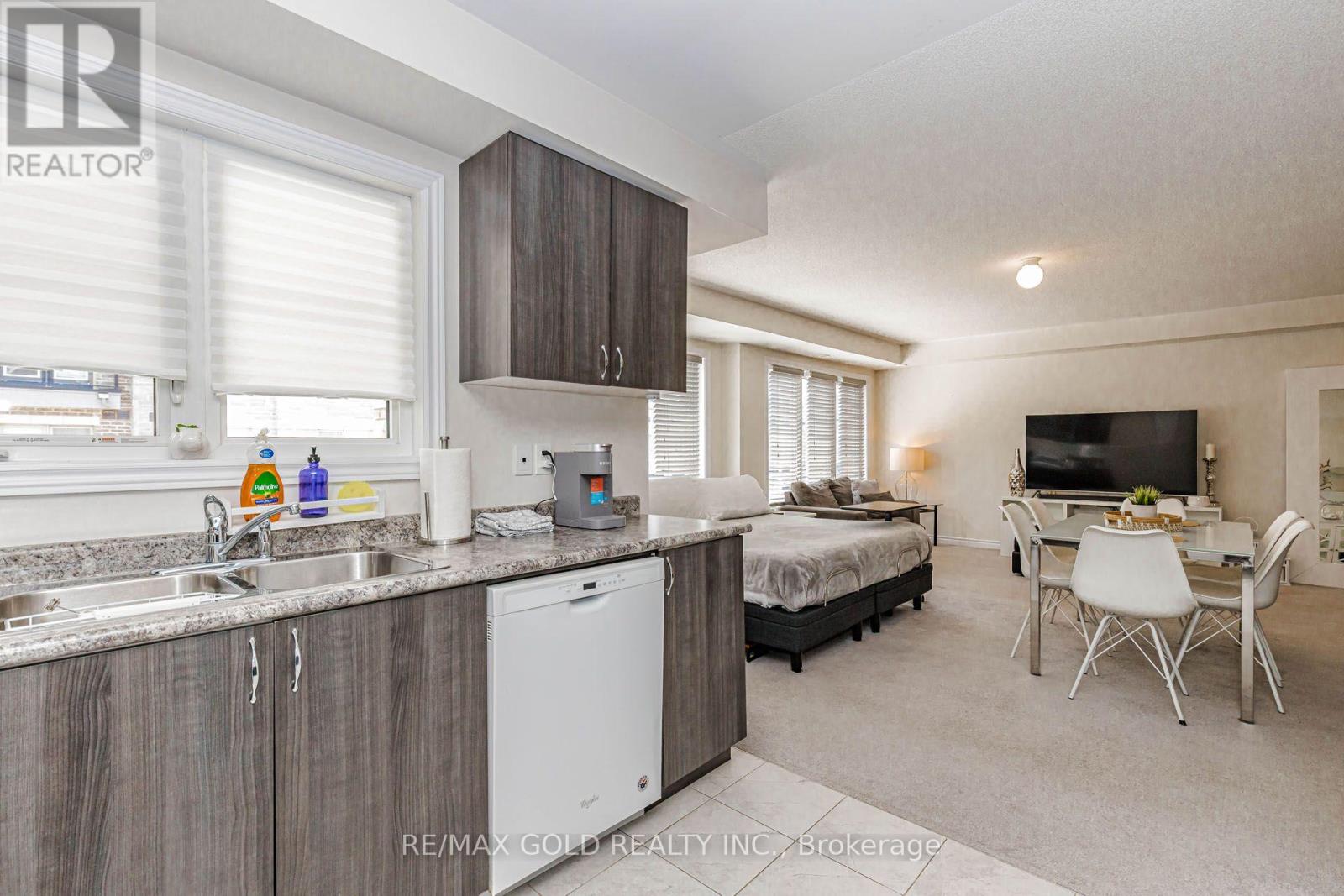## 40 200 VETERANS DRIVE - 11
