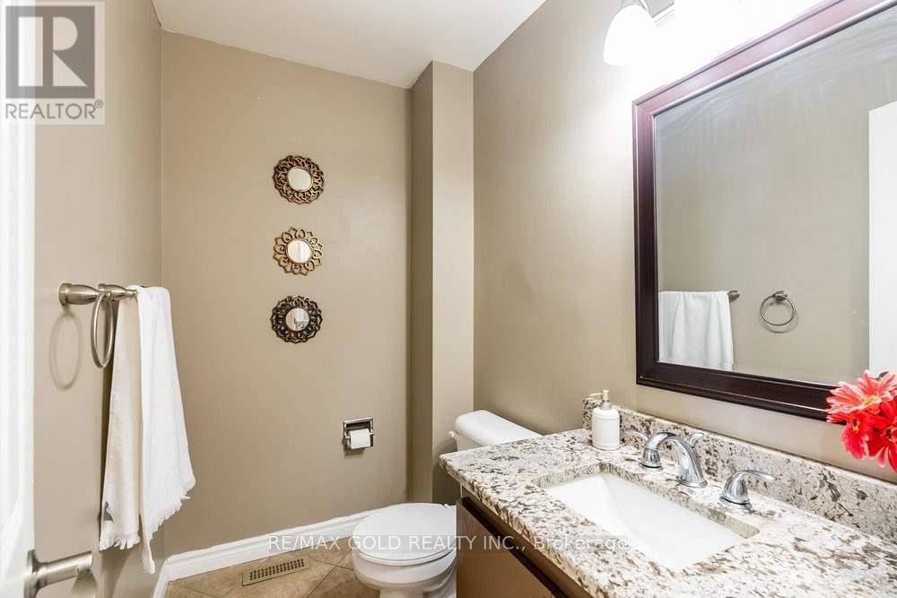 573 BURNETT AVENUE - 15
