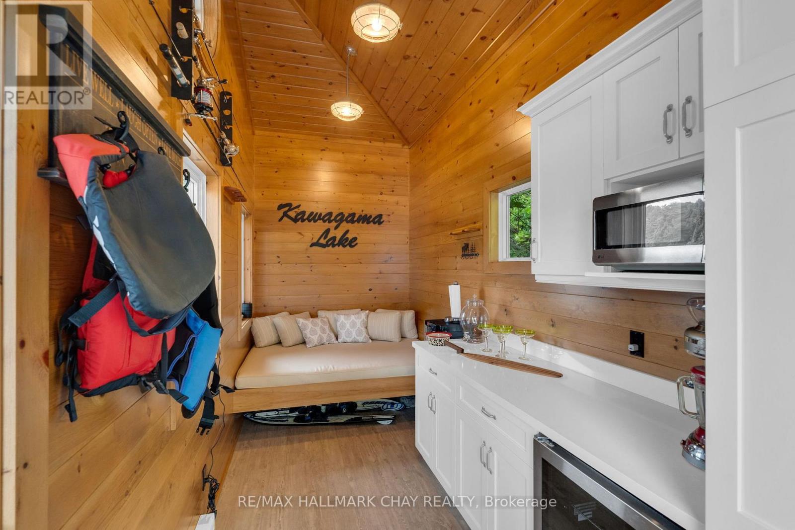 1319 WOLF CIRCLE - Image 46