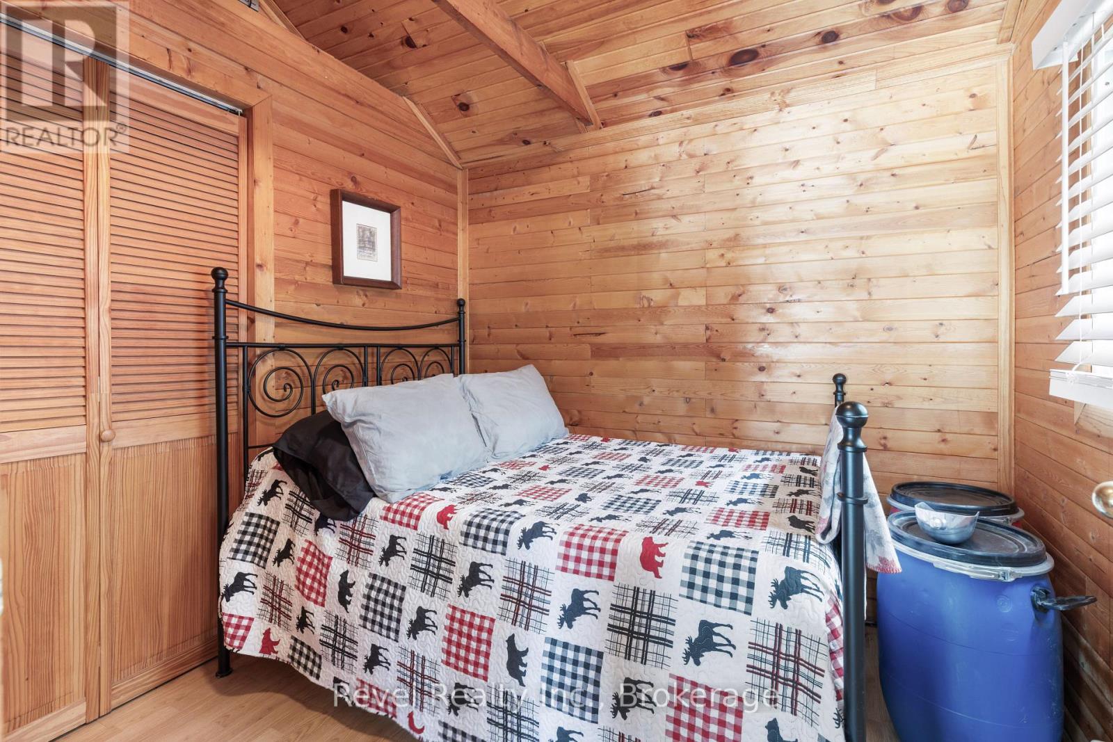 1129 LAKESHORE ROAD - 27