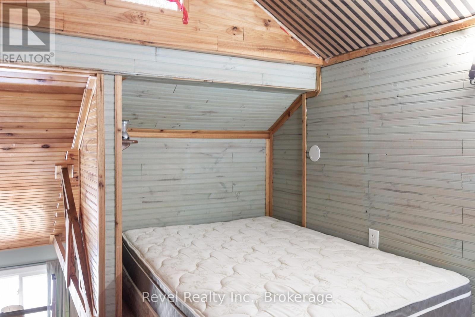 1129 LAKESHORE ROAD - 30