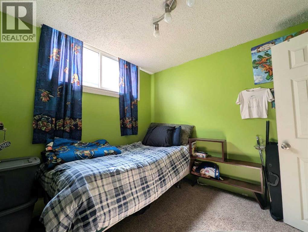 915 8 Street S - Image 11