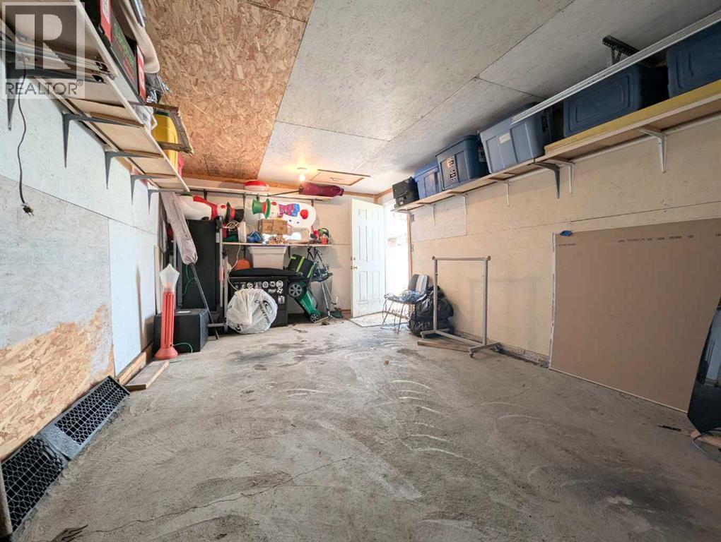 915 8 Street S - Image 31