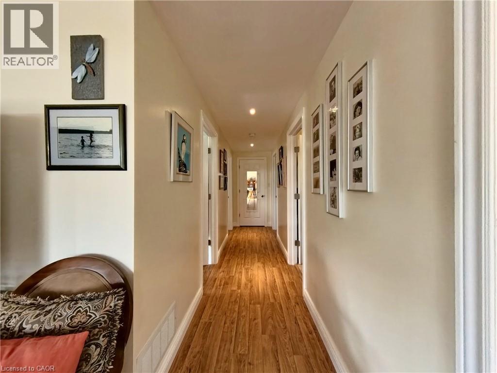 244 RIVERVIEW Drive - Image 15