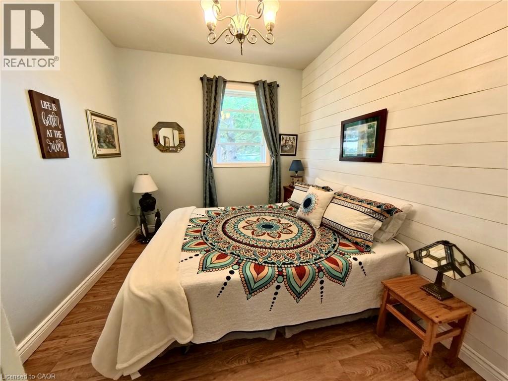 244 RIVERVIEW Drive - Image 17