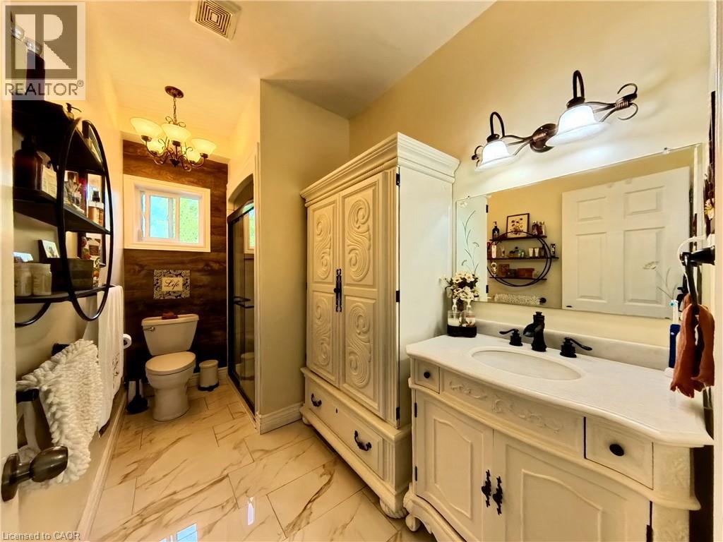 244 RIVERVIEW Drive - Image 20