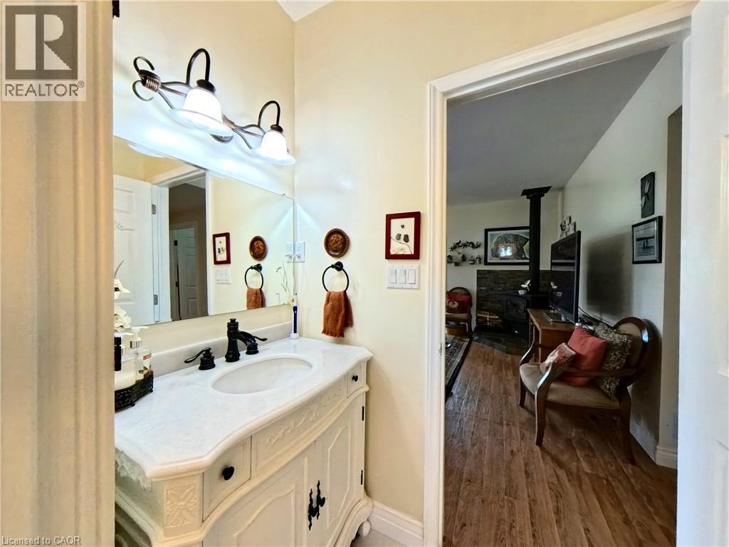244 RIVERVIEW Drive - Image 21