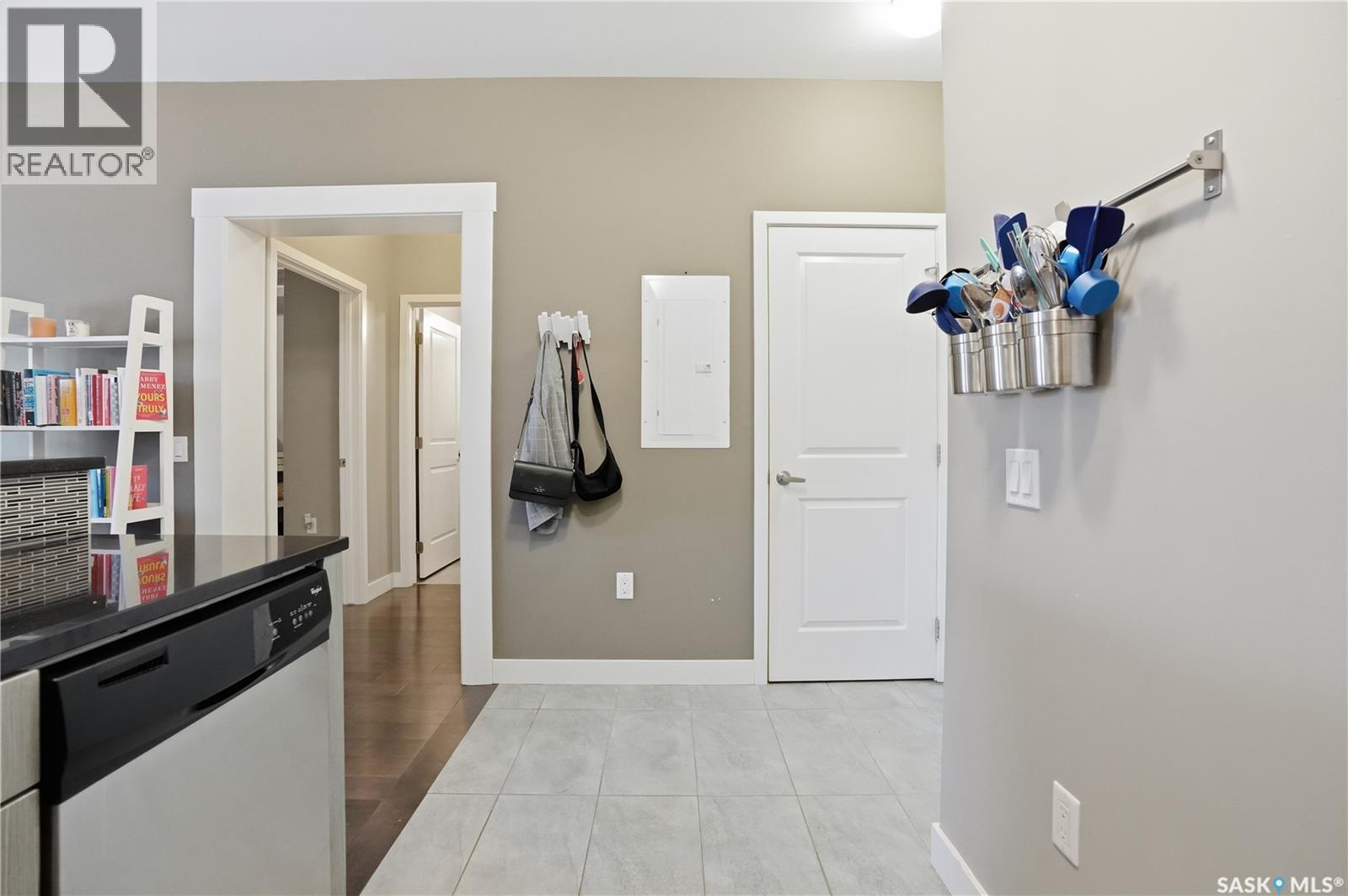 #206 2255 ANGUS STREET - 10