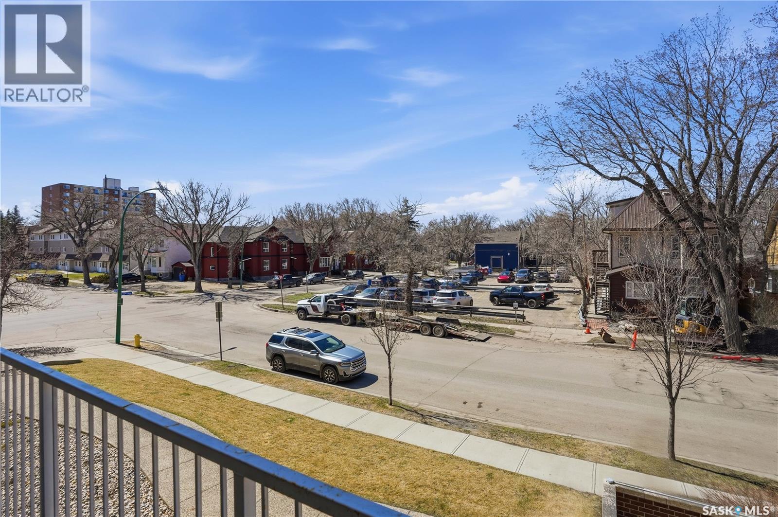 #206 2255 ANGUS STREET - 2