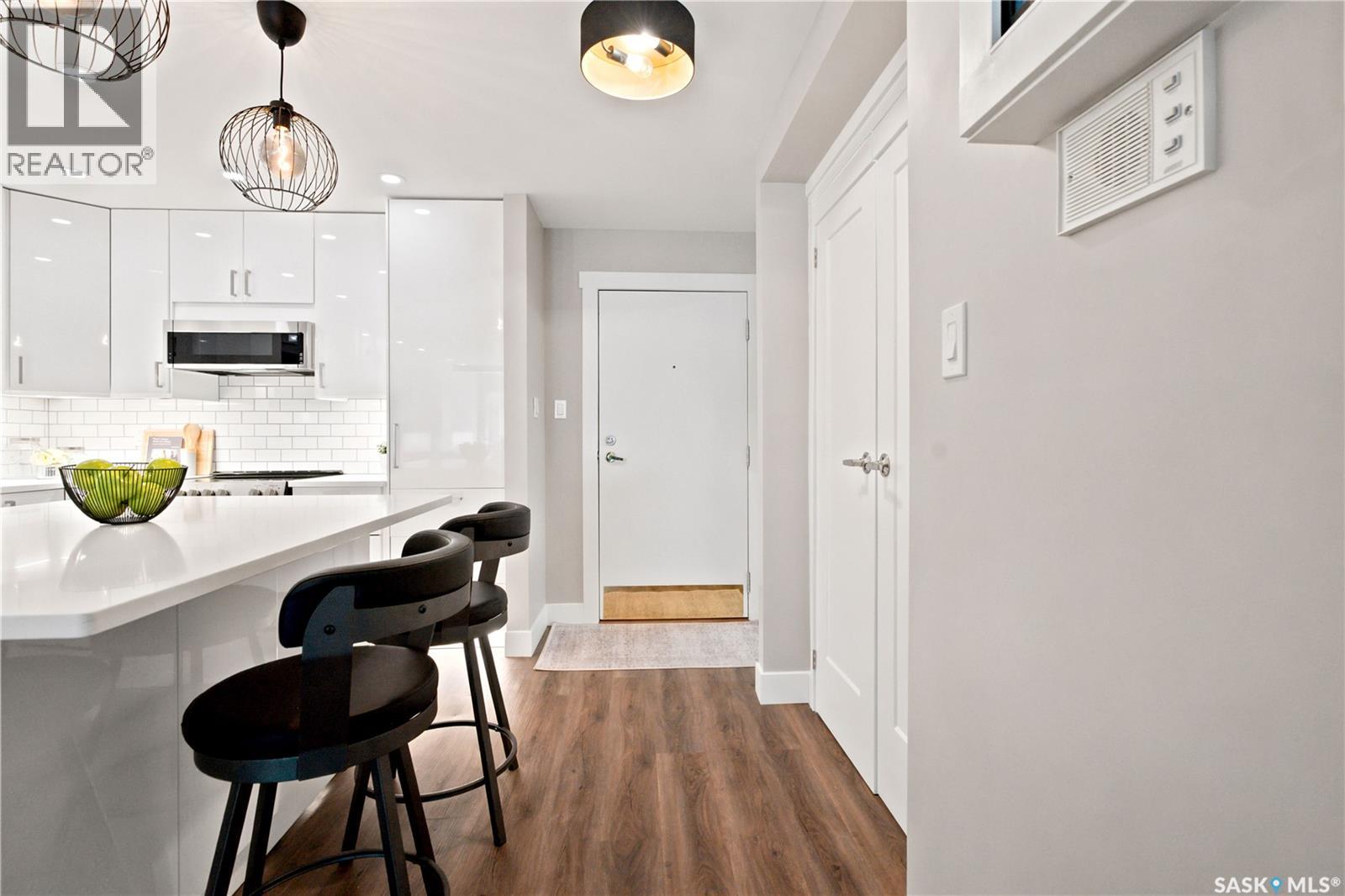 #105 410 Main STREET - 2