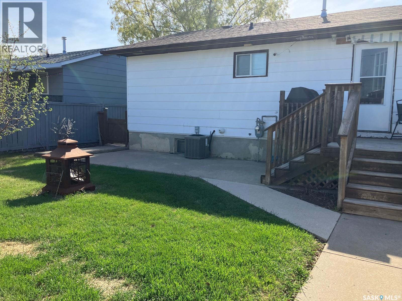 1103 3rd STREET W - 7