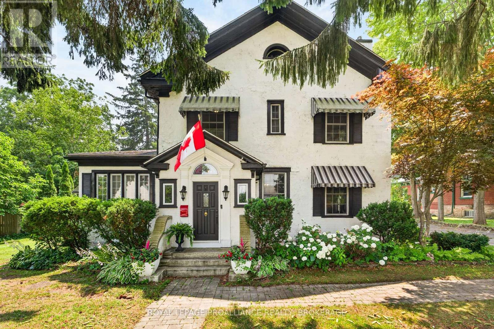 223 KING STREET W - 1
