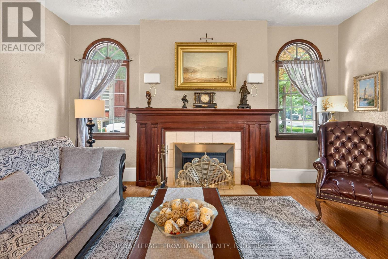 223 KING STREET W - 12
