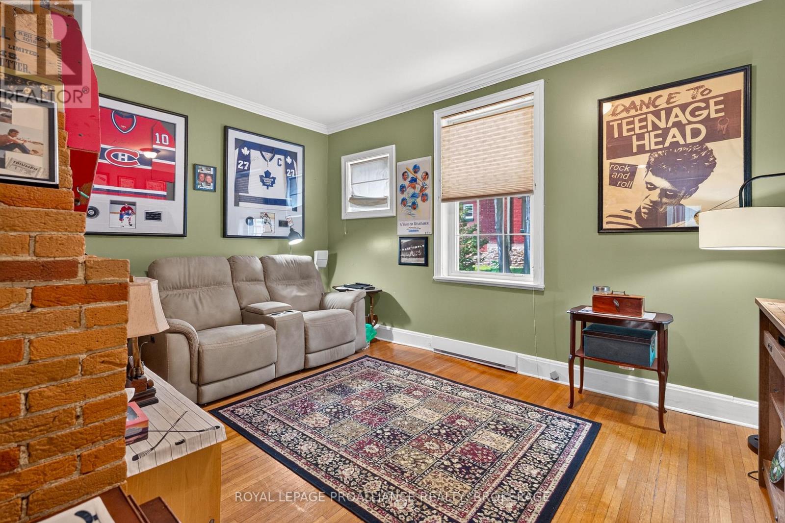 223 KING STREET W - 18
