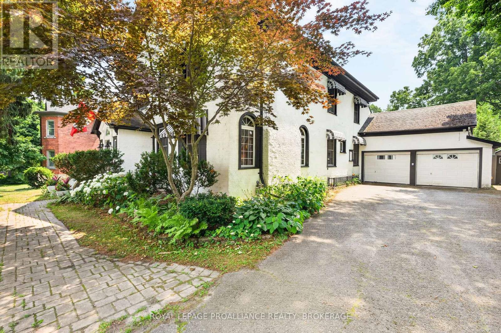 223 KING STREET W - 3