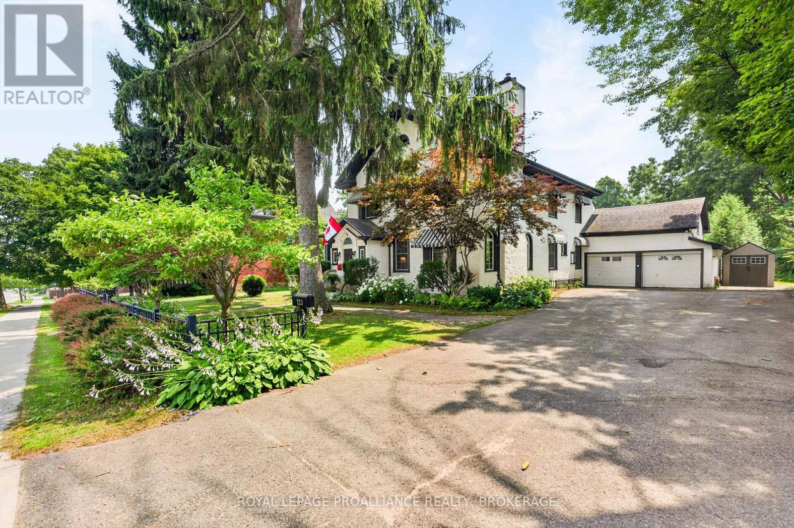 223 KING STREET W - 4