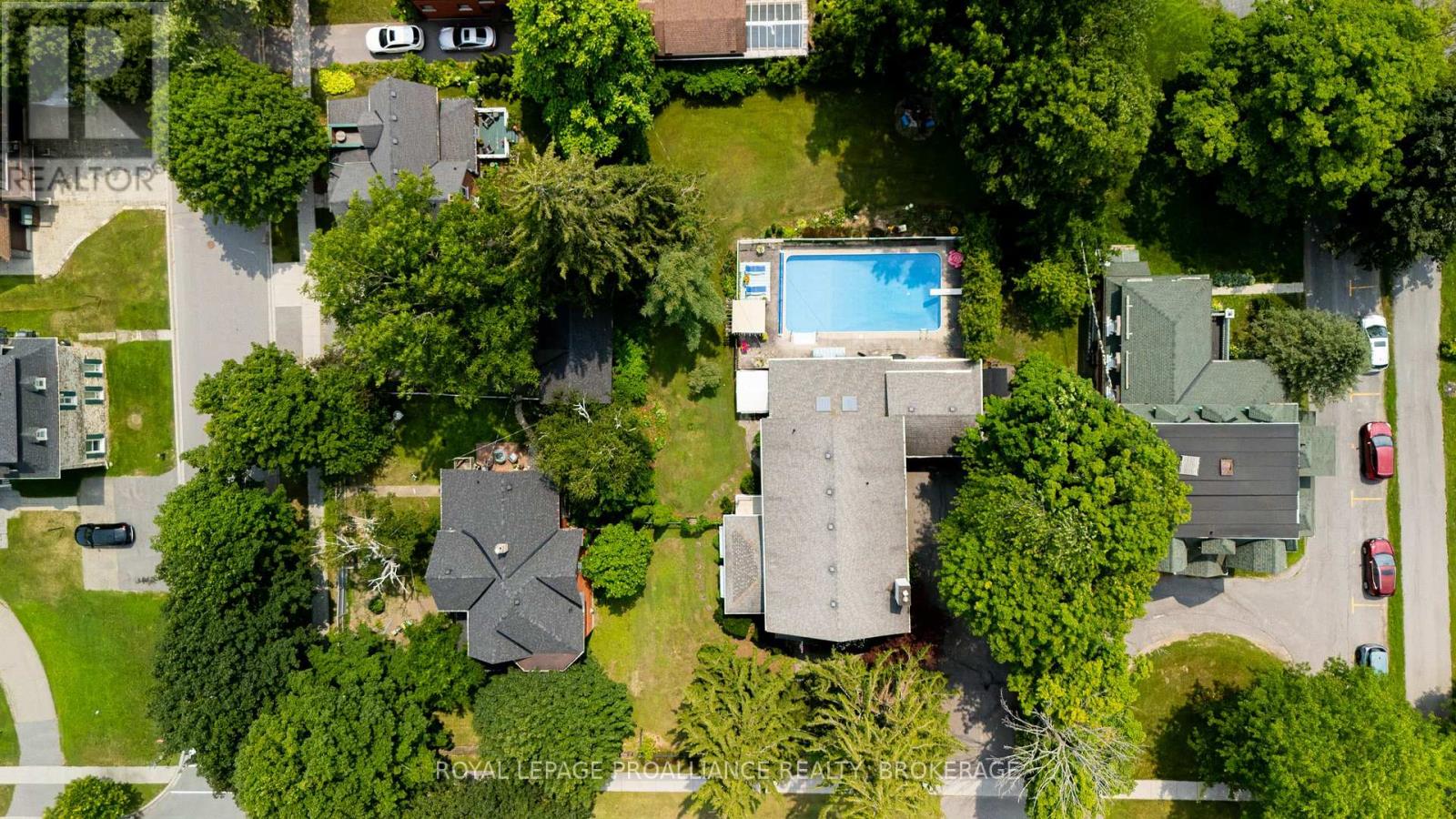 223 KING STREET W - 42