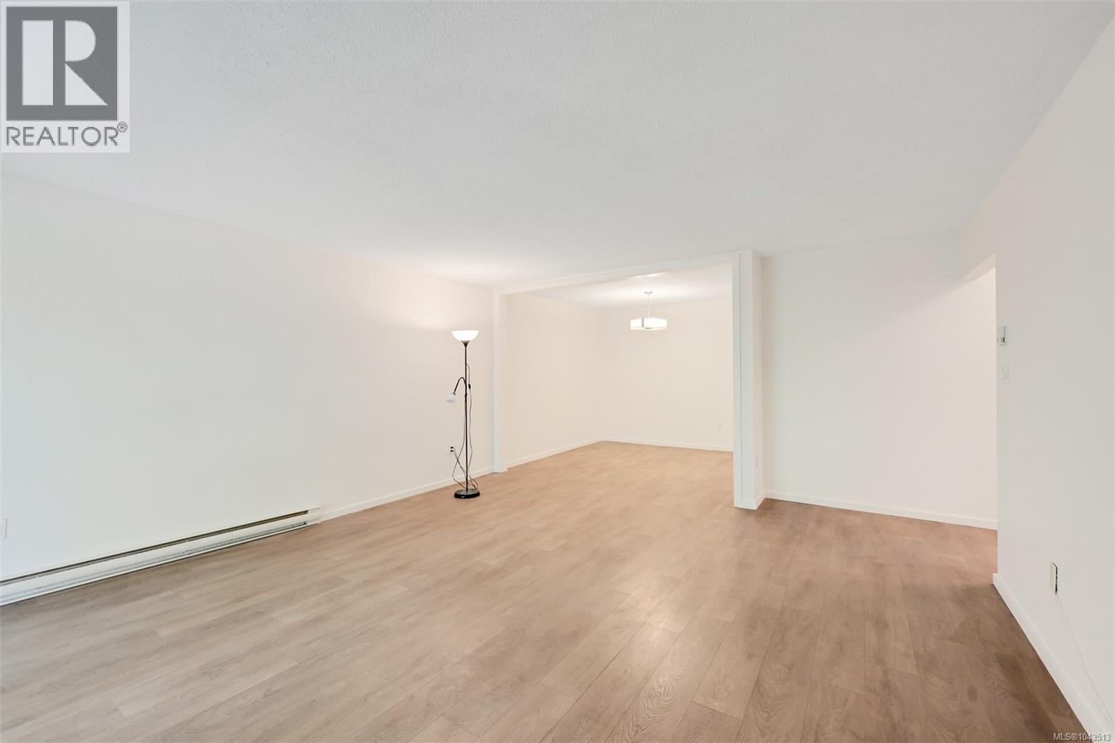 #202 1419 Stadacona Ave - 10