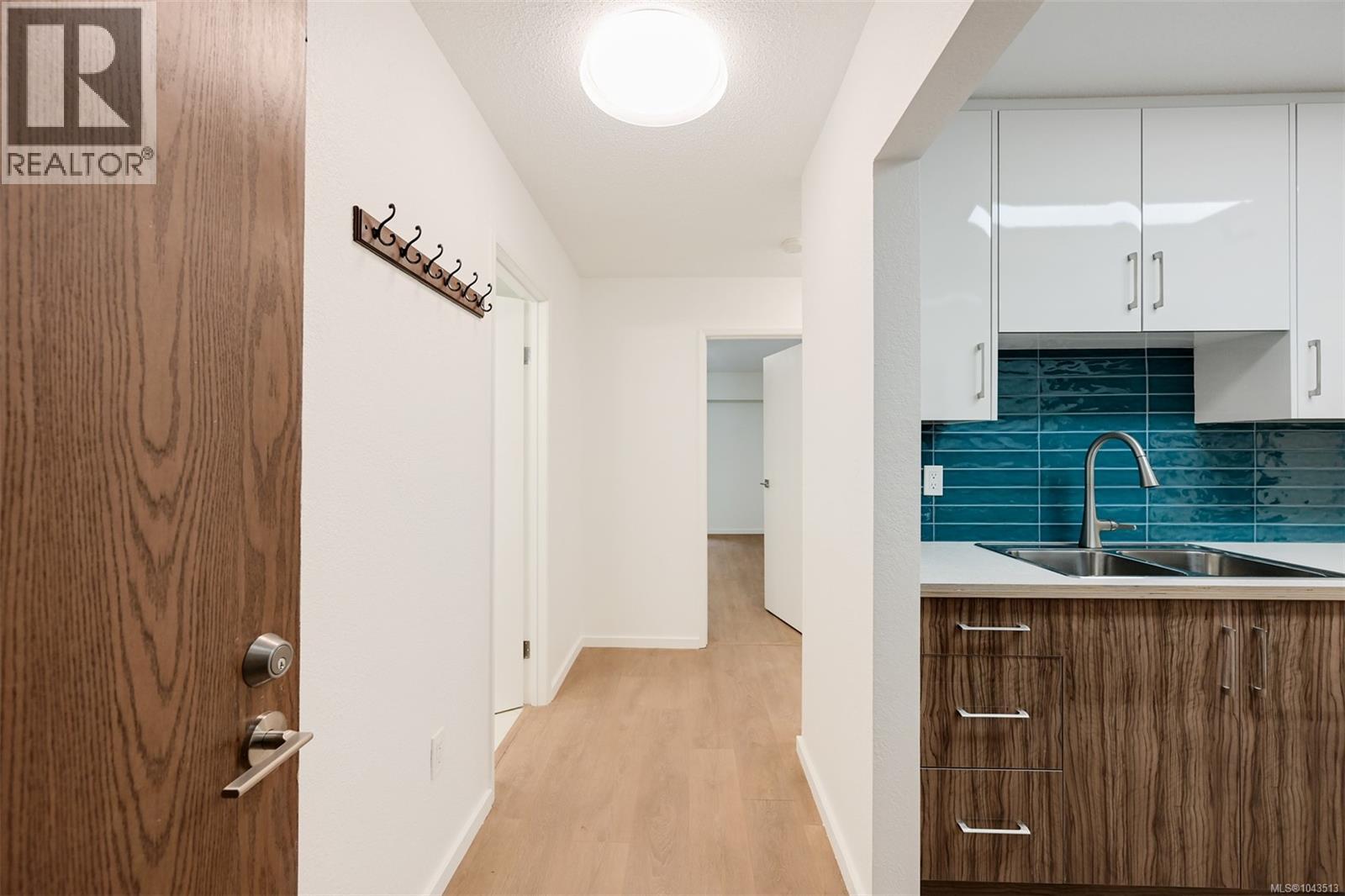 #202 1419 Stadacona Ave - 19