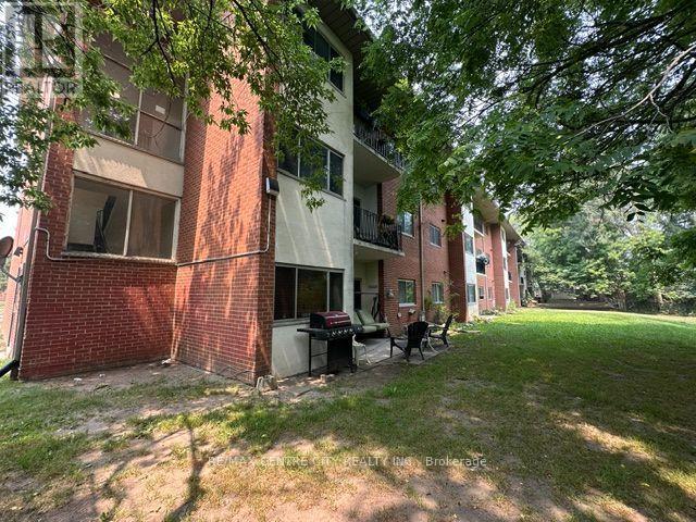 #208 1172 HAMILTON ROAD - 17