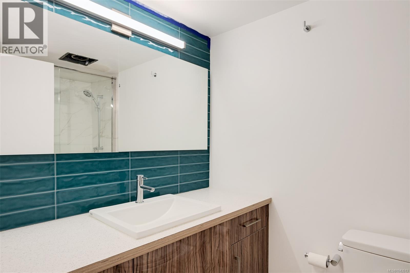 #202 1419 Stadacona Ave - 16