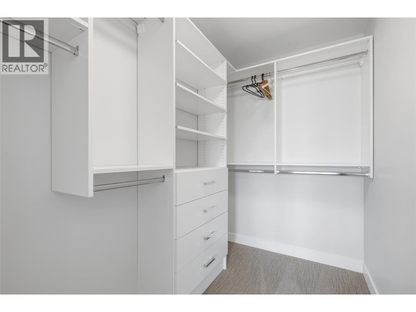 815 Rose Avenue - 27