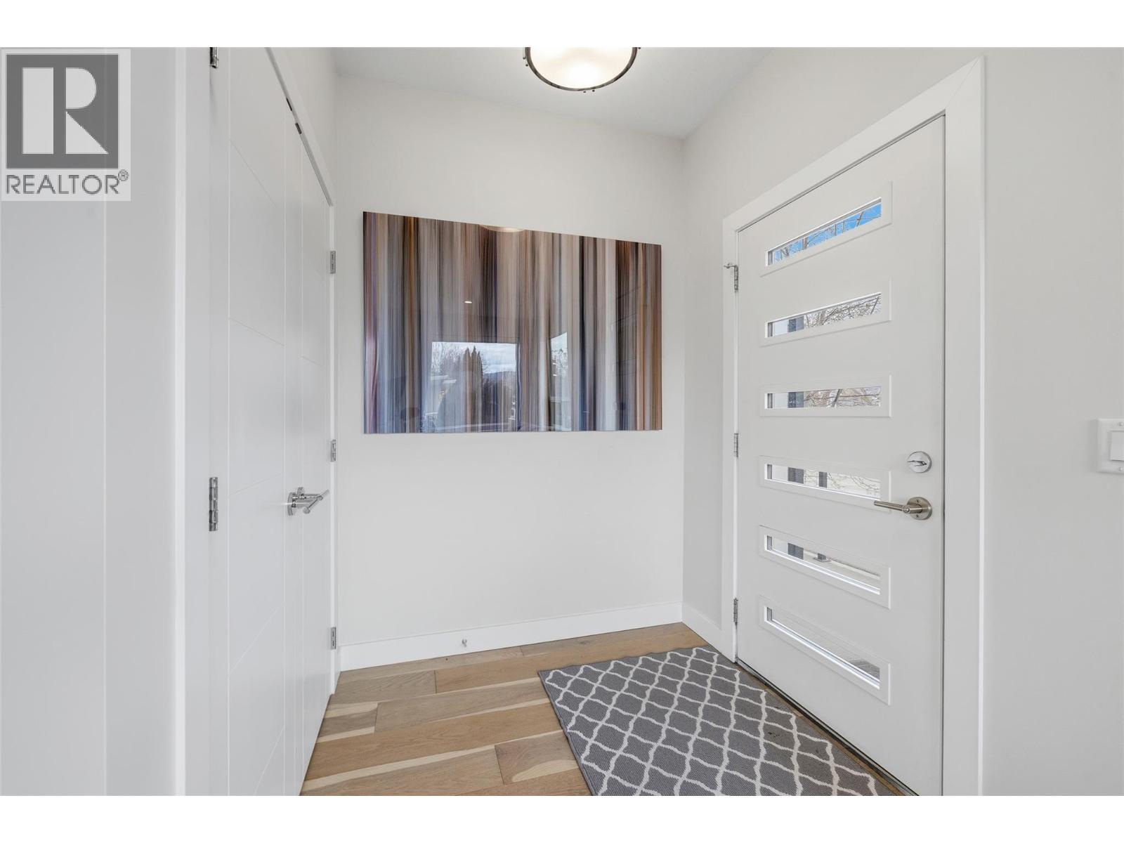 815 Rose Avenue - 7