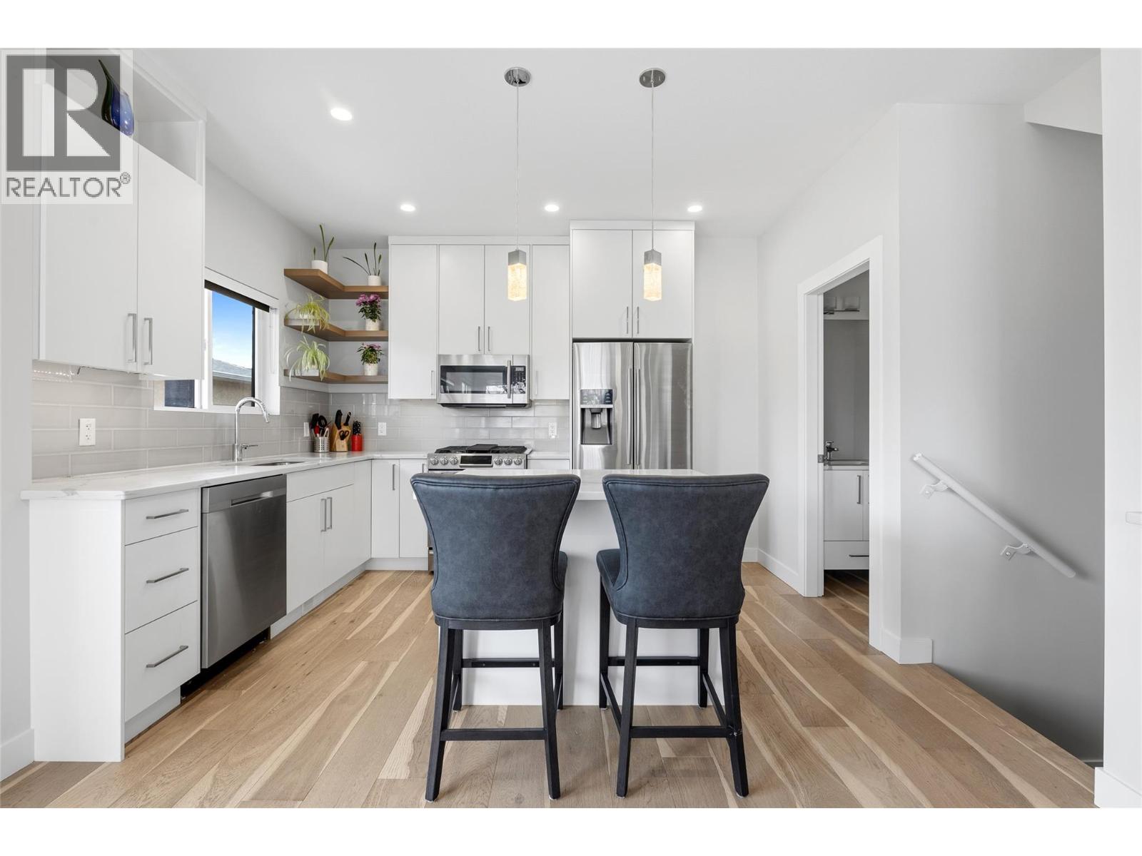 815 Rose Avenue - 15