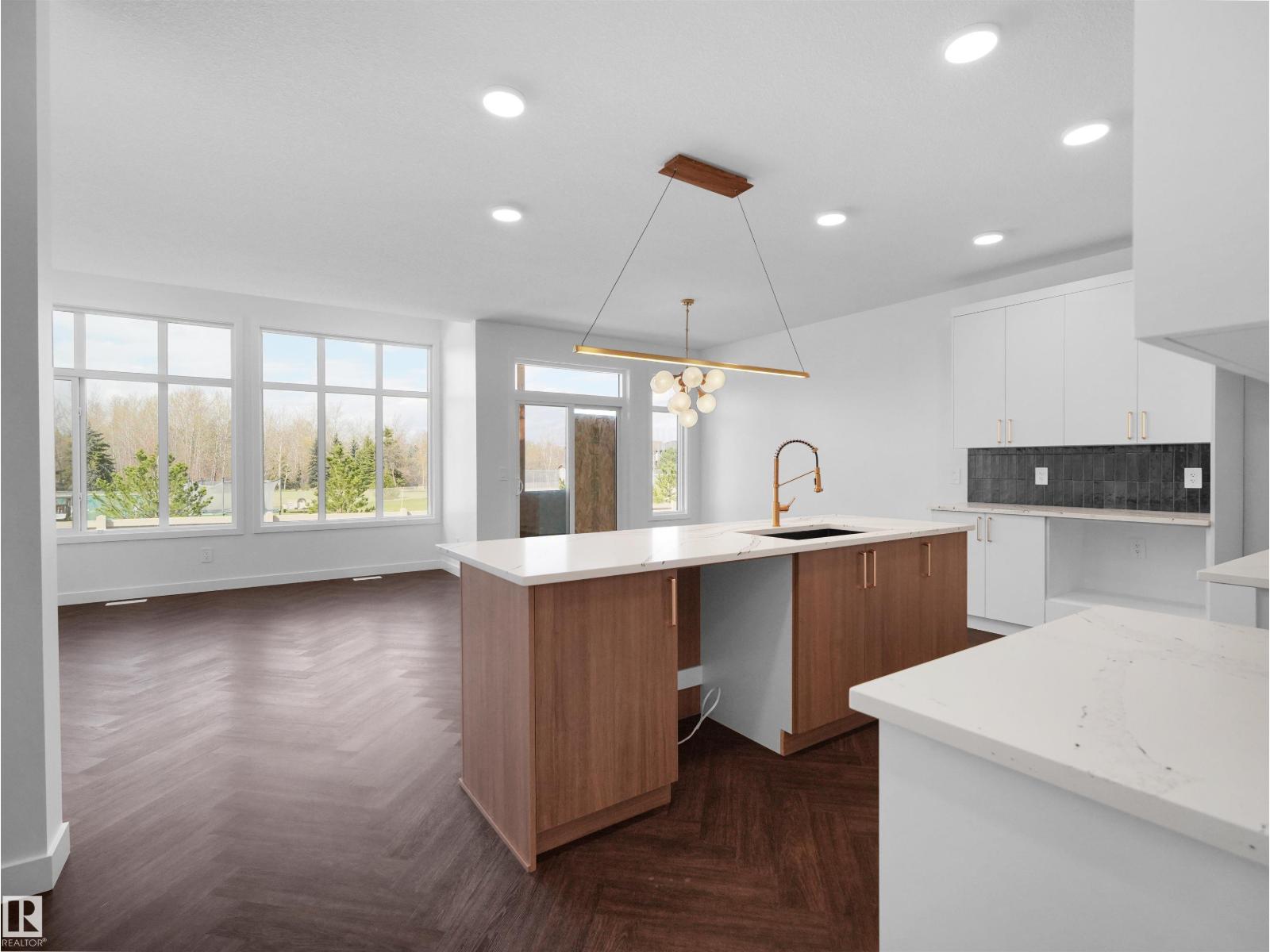 20624 43 AV NW - 8