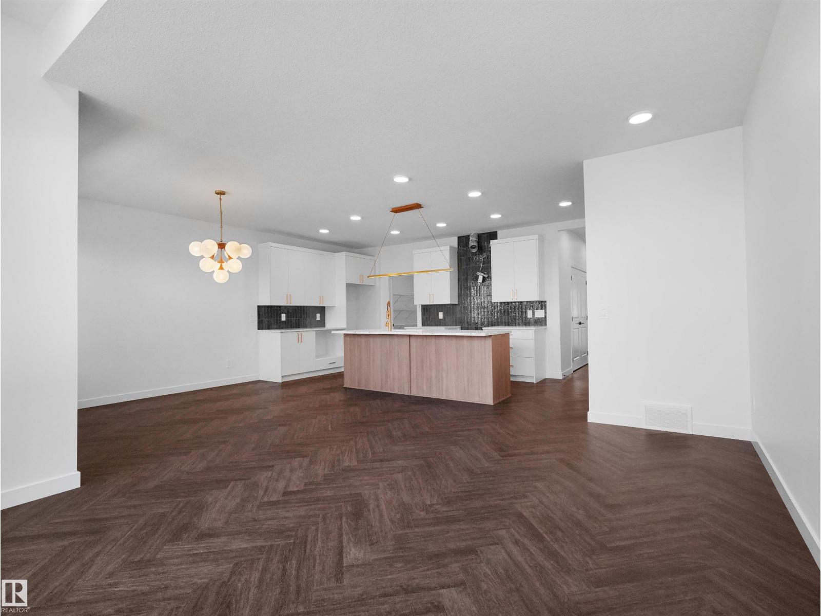 20624 43 AV NW - 14