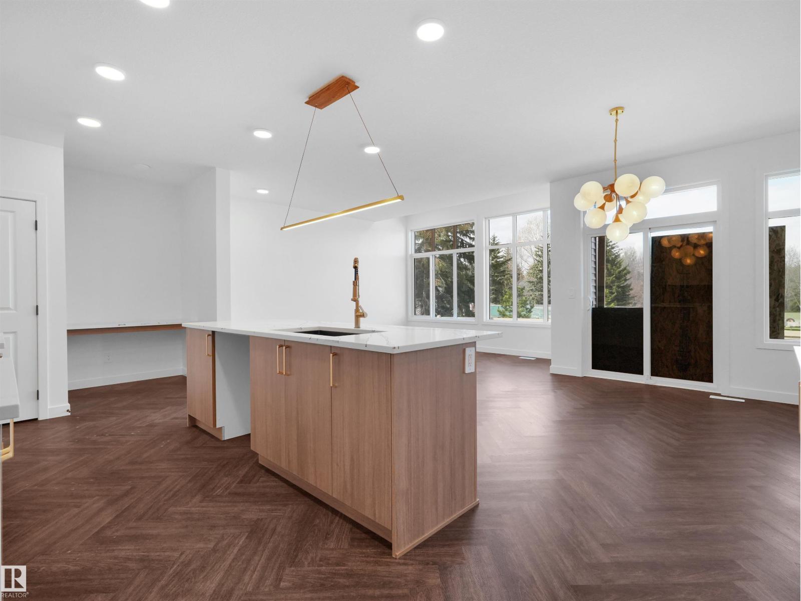20624 43 AV NW - 19
