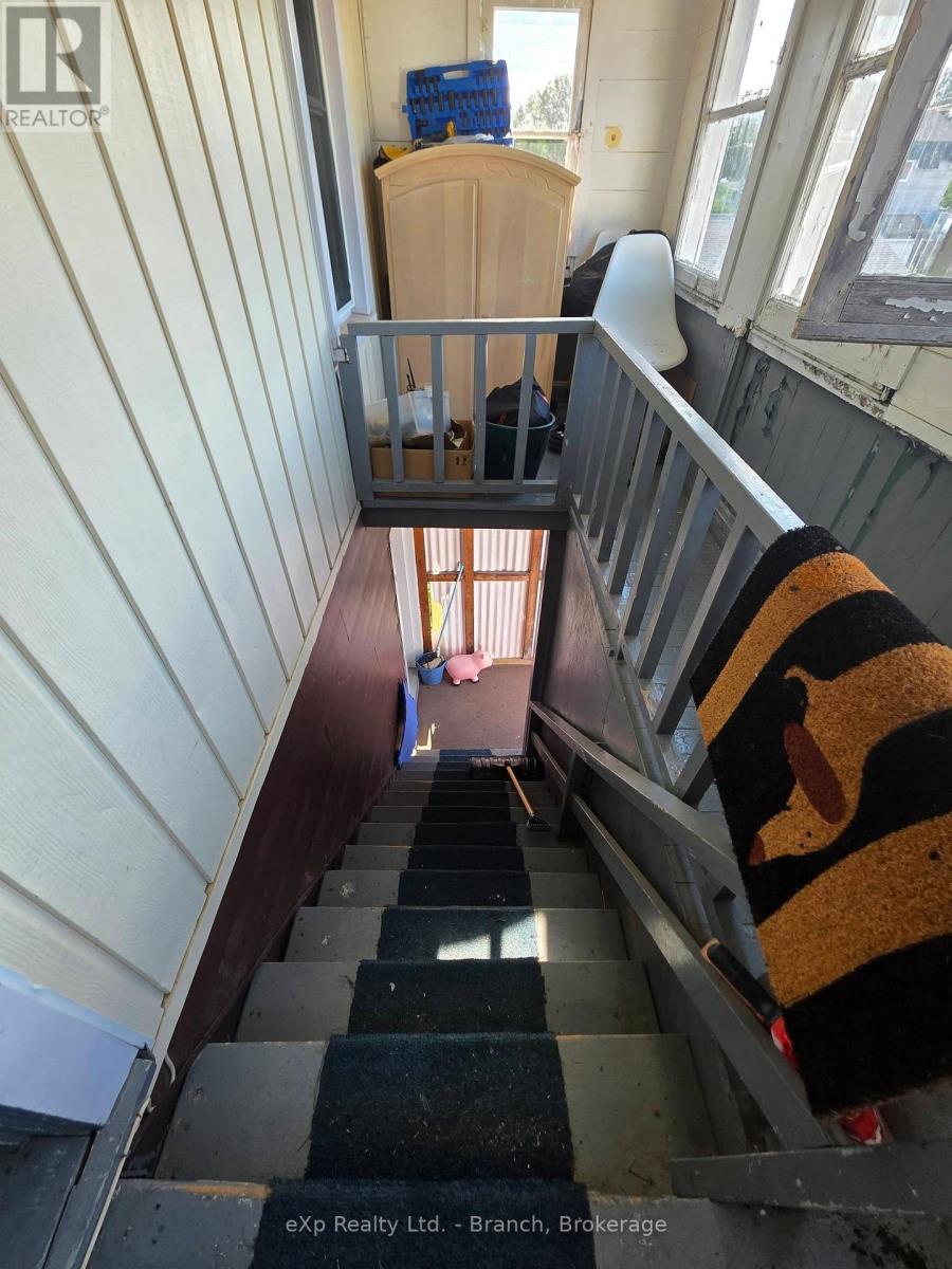 30 ROWAN AVENUE - 10