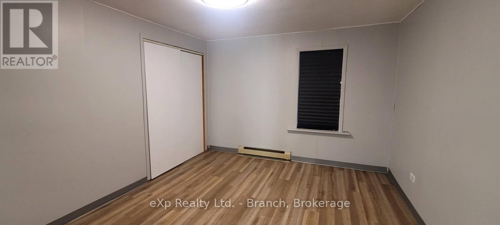 30 ROWAN AVENUE - 3