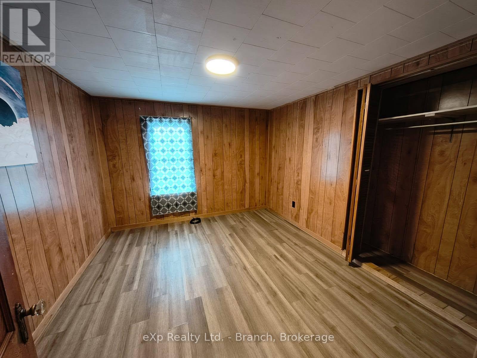 30 ROWAN AVENUE - 4