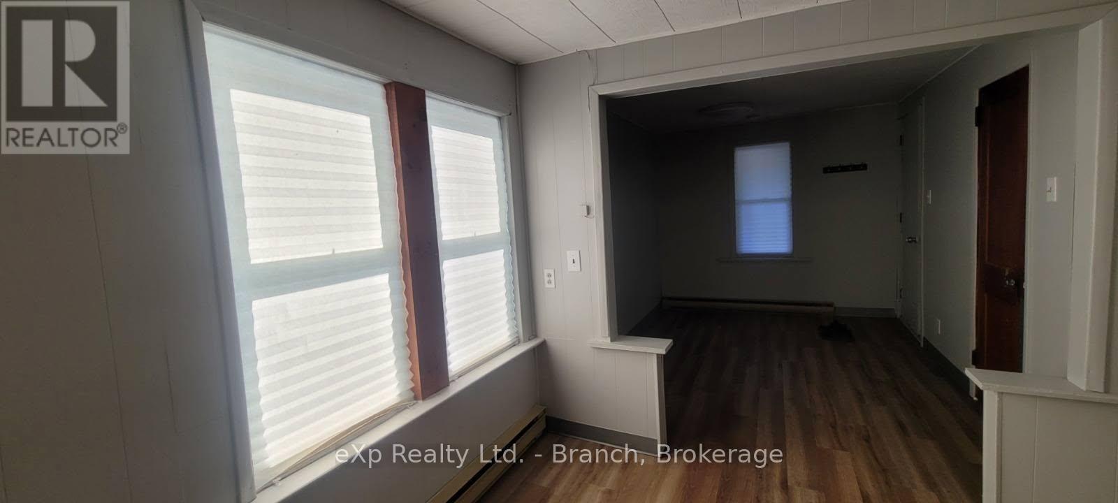 30 ROWAN AVENUE - 5