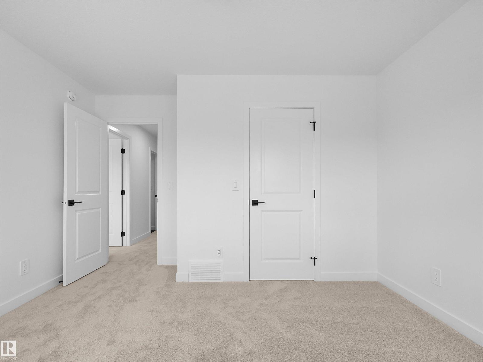 1733 Crossbill LO NW - 40
