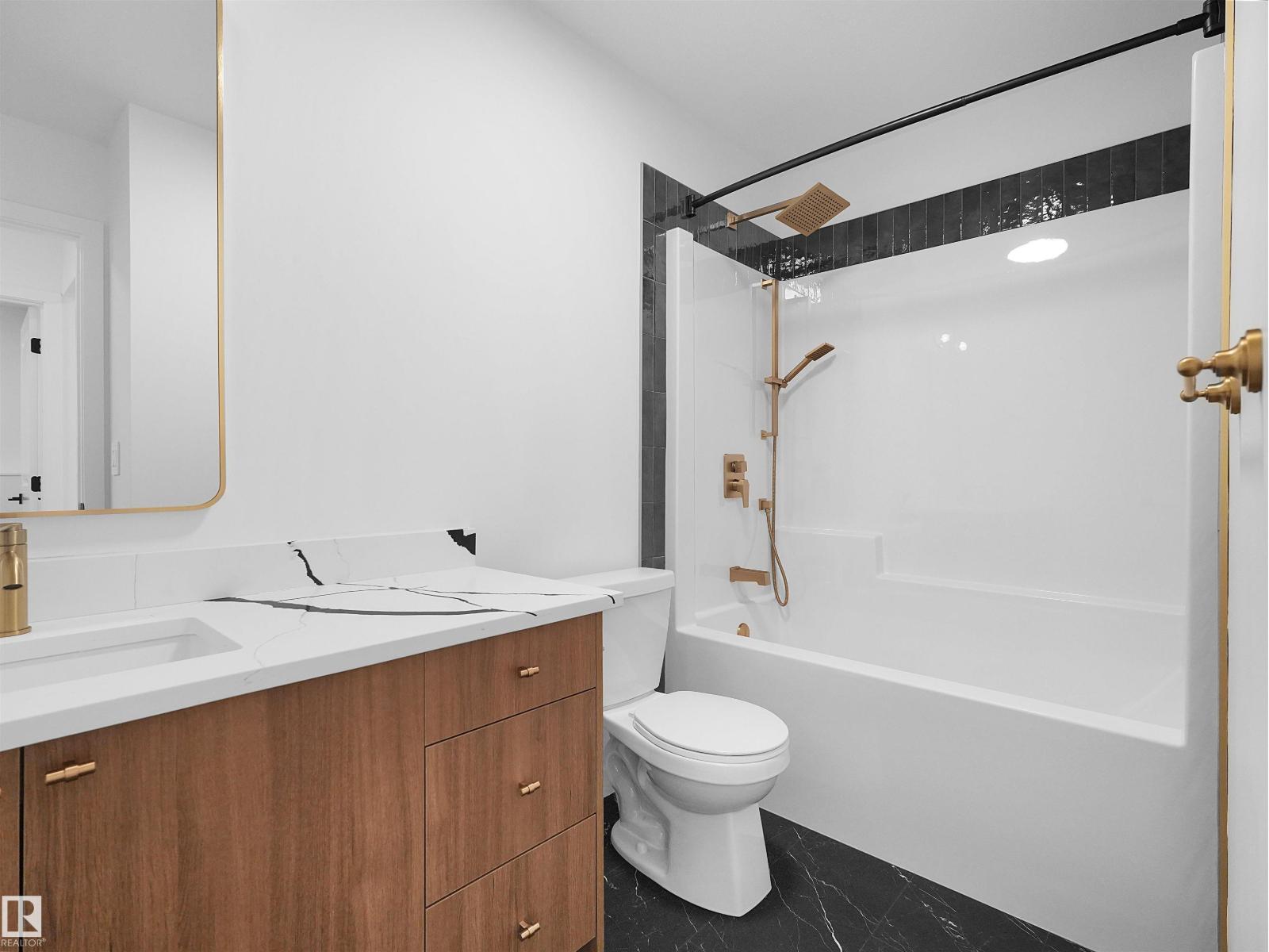 1733 Crossbill LO NW - 35