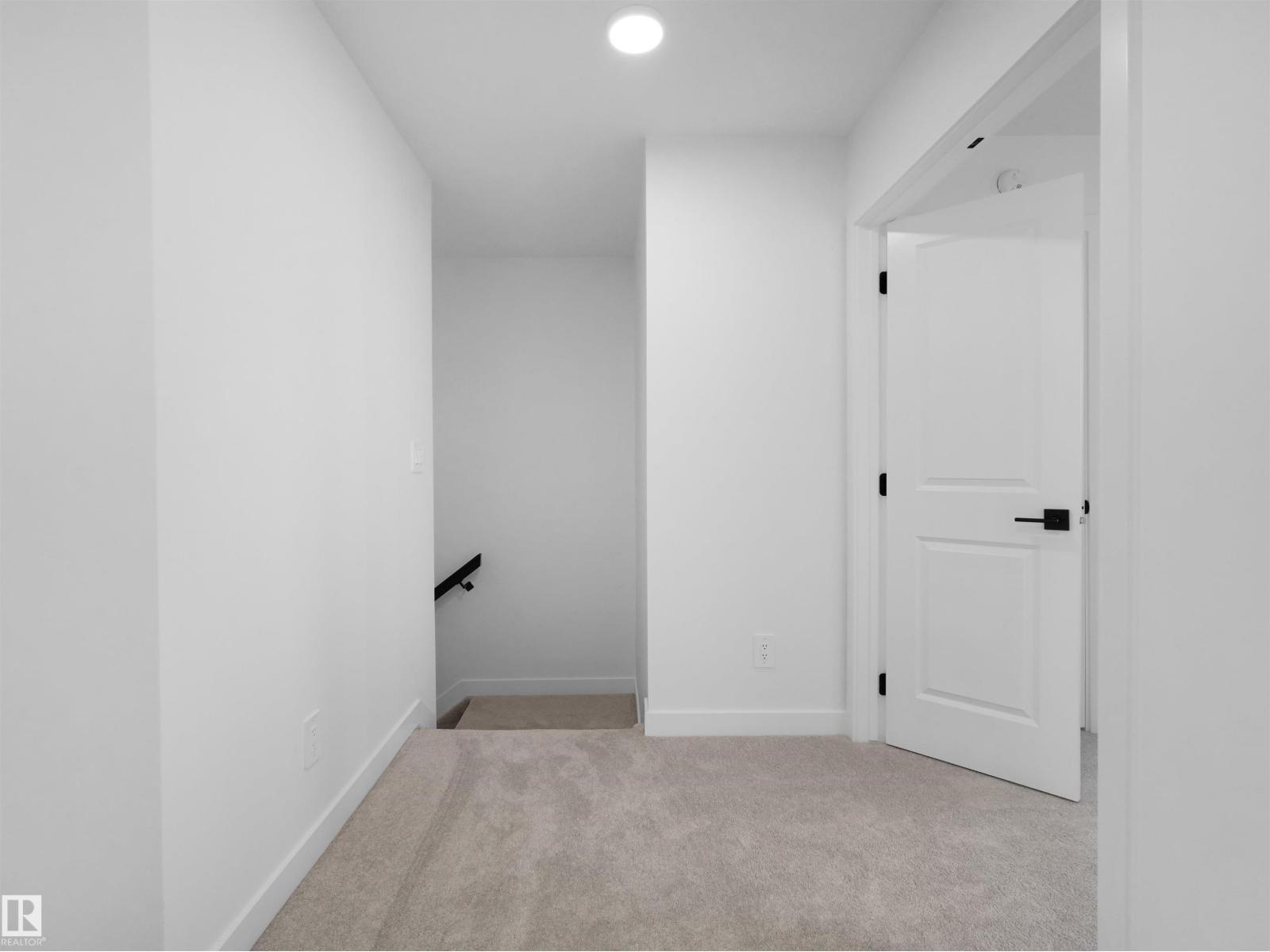 1733 Crossbill LO NW - 21