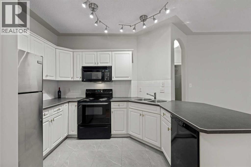 #207 2419 Erlton Road SW - 17