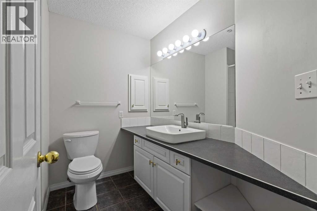 #207 2419 Erlton Road SW - 24