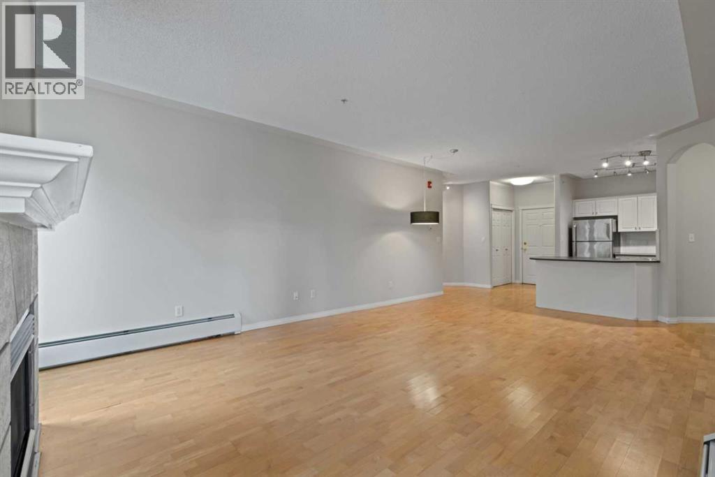 #207 2419 Erlton Road SW - 9