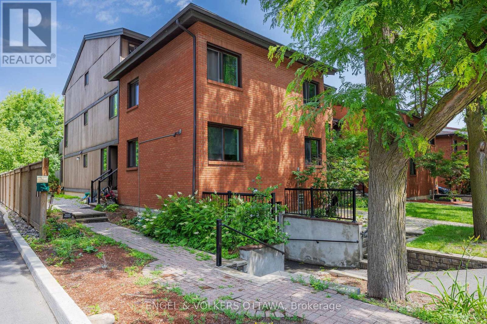 #B 35 ROBINSON AVENUE - 1