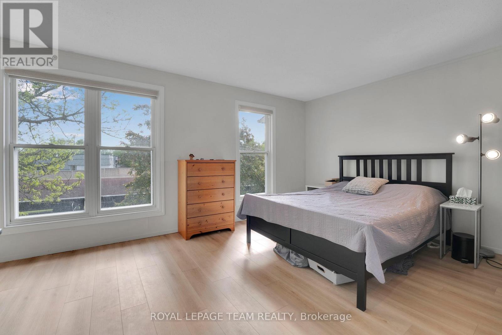 282 DALEHURST DRIVE - 20