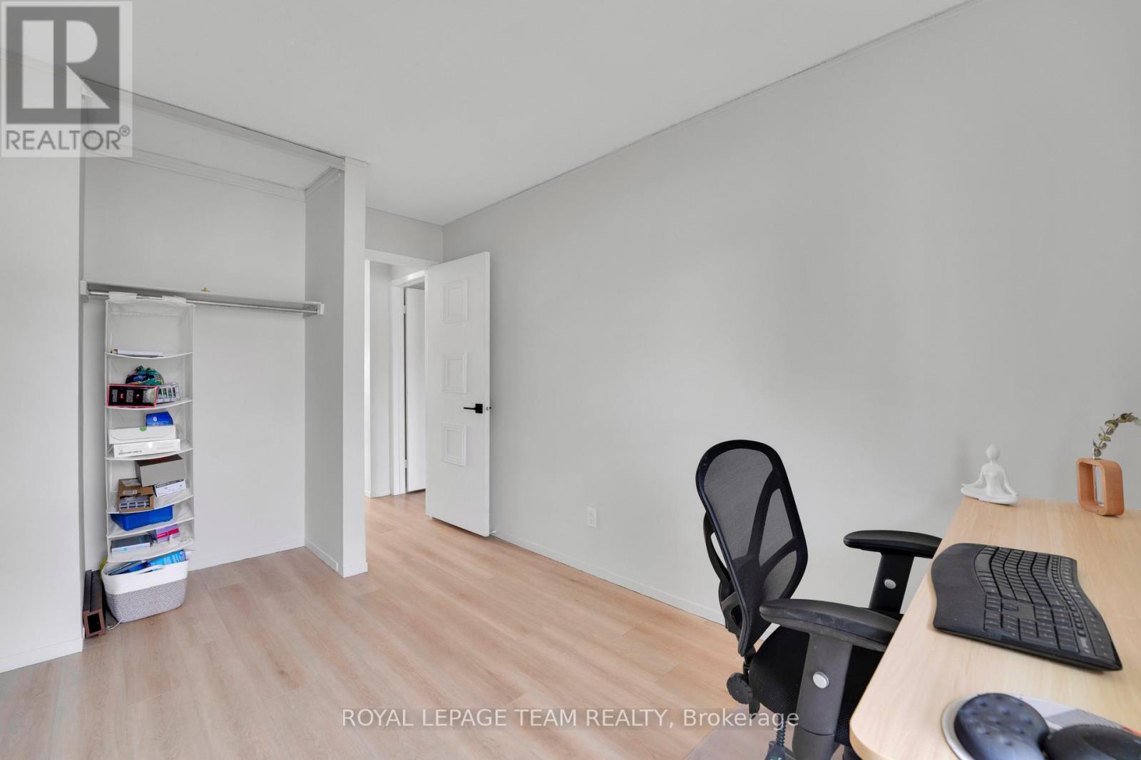 282 DALEHURST DRIVE - 25