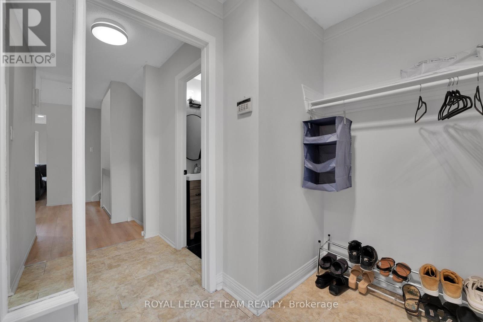 282 DALEHURST DRIVE - 3